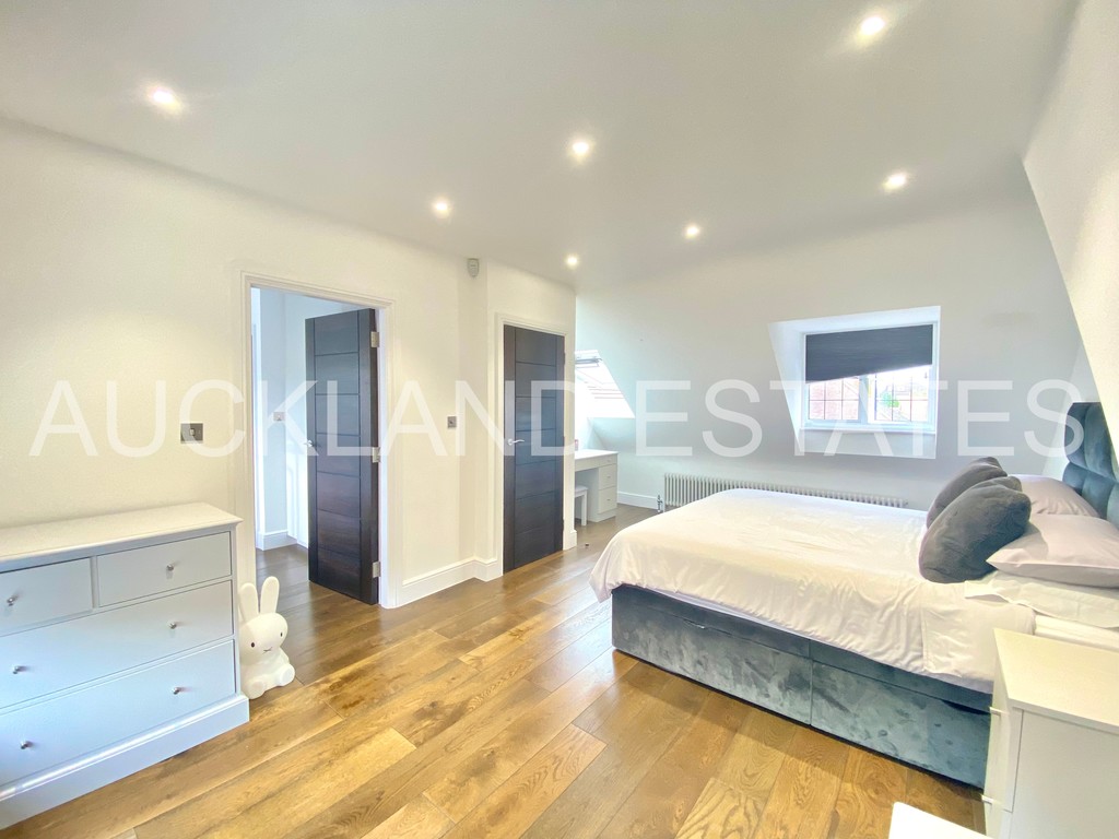 Strafford Gate, Potters Bar, EN6 1PW Auckland Estates Limited