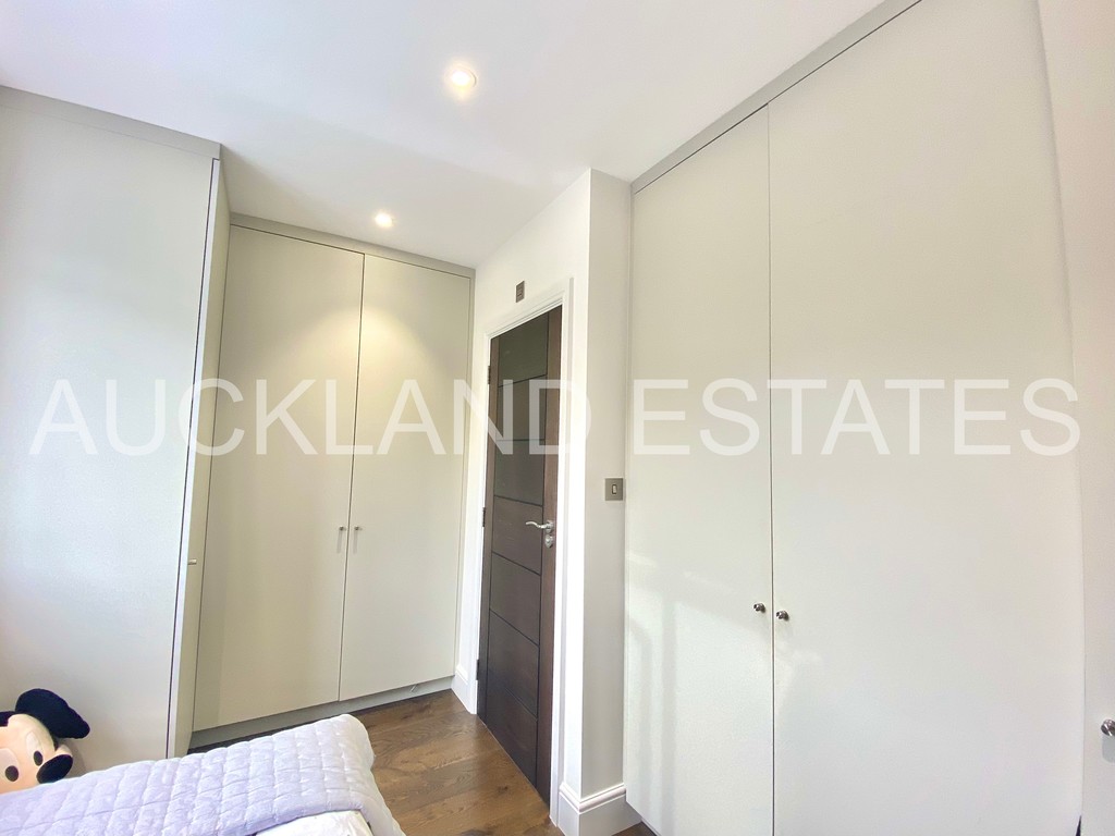 Strafford Gate, Potters Bar, EN6 1PW Auckland Estates Limited