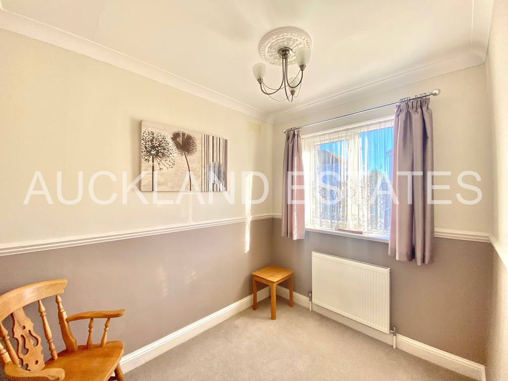 Aberdale Gardens, Potters Bar, EN6 2JN Auckland Estates Limited