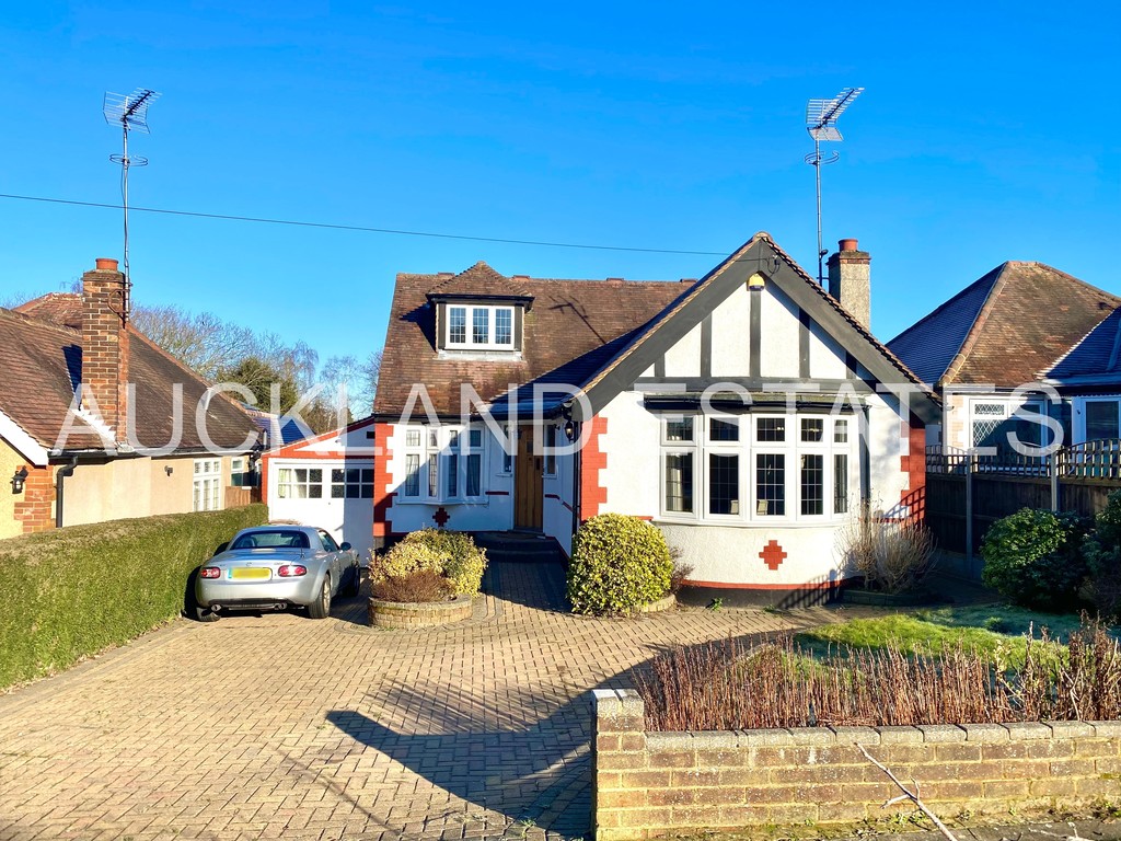 Ladbrooke Drive, Potters Bar, EN6 1QW Auckland Estates Limited