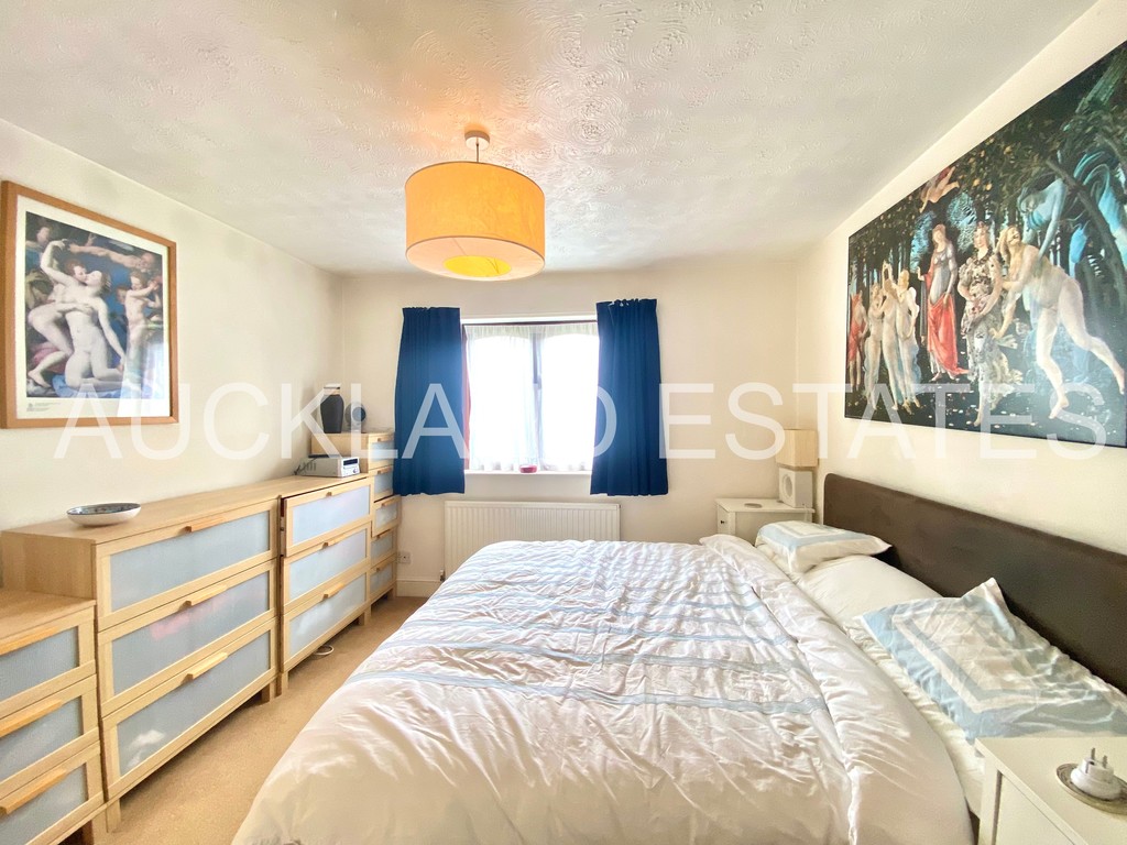 Anthorne Close, Potters Bar, EN6 1RW Auckland Estates Limited