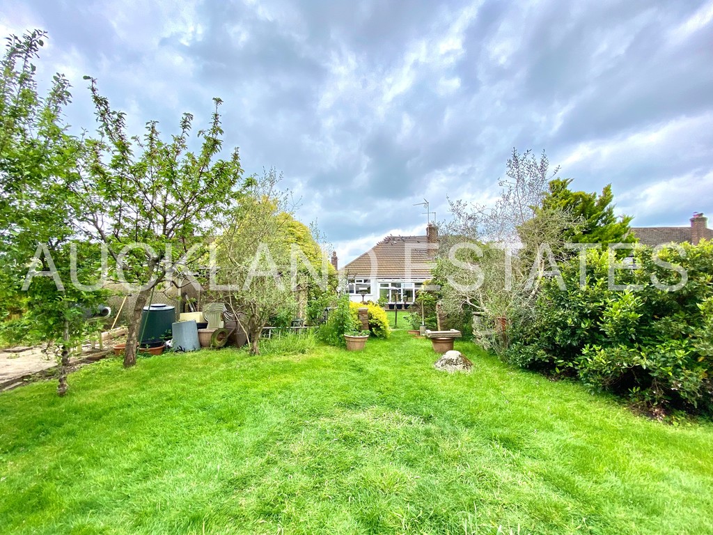 Sunnybank Road, Potters Bar, EN6 2NL Auckland Estates Limited