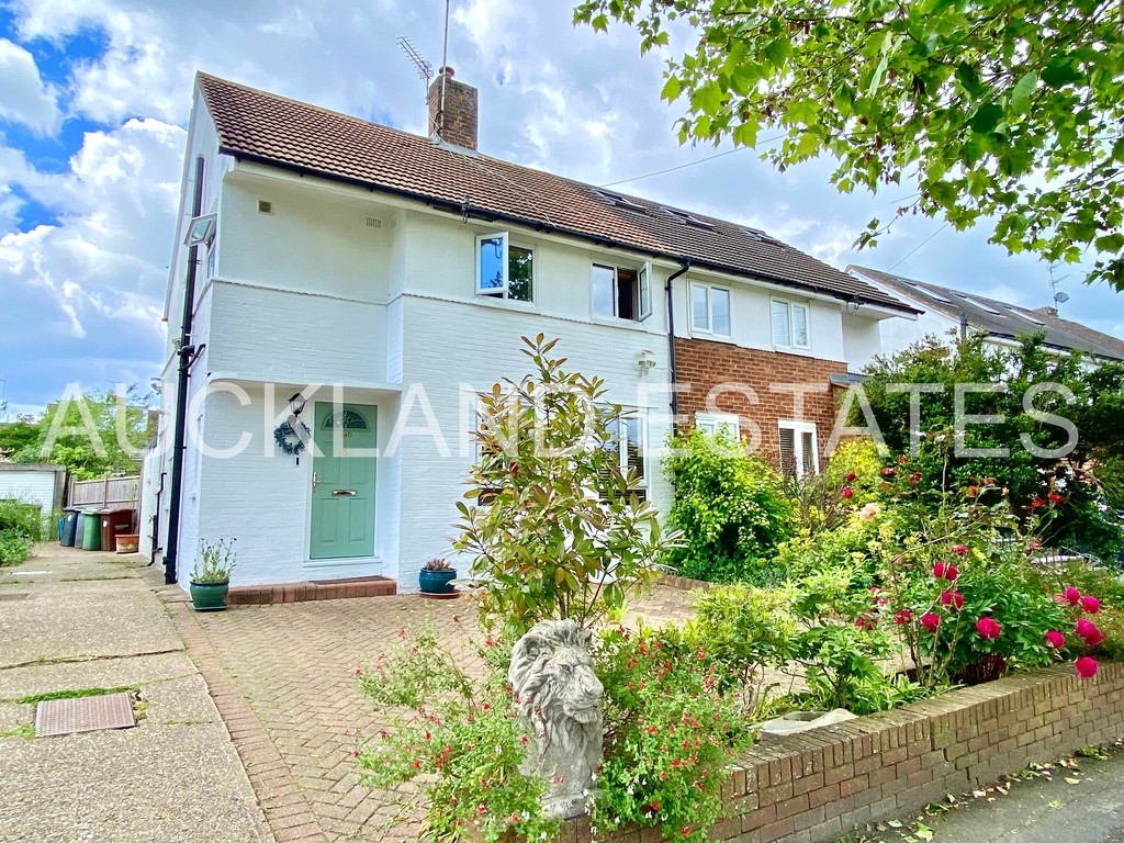 Dugdale Hill Lane, Potters Bar, EN6 2DE Auckland Estates Limited