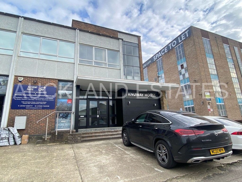 Unit 6 Knuway House, Potters Bar, EN6 3JN