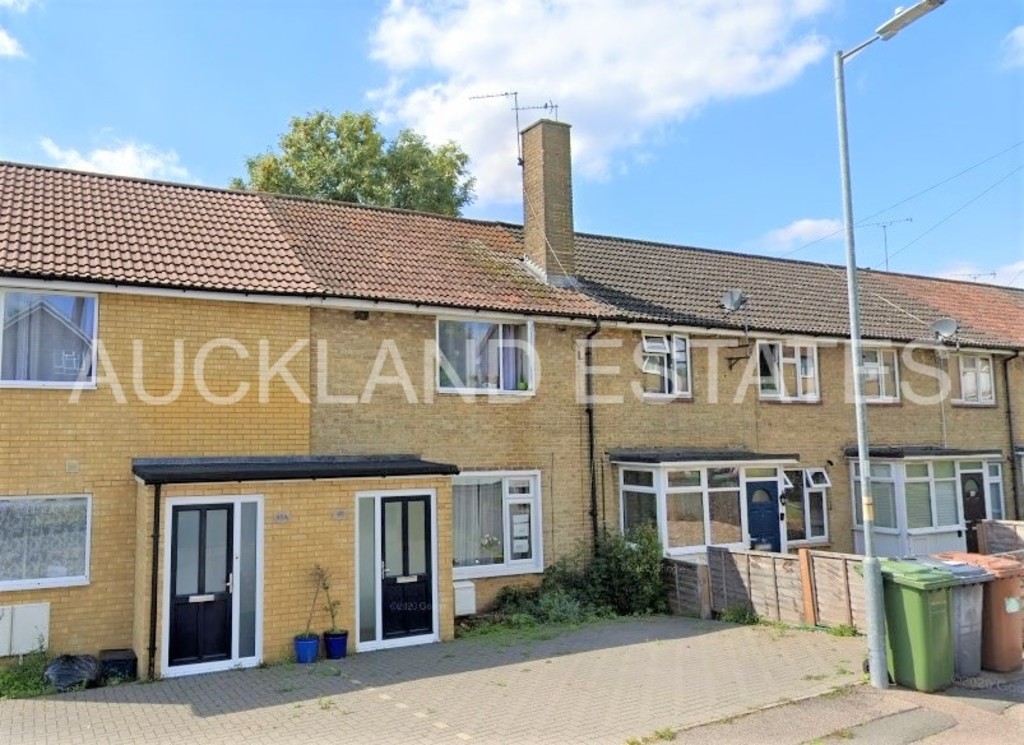 Chace Avenue, Potters Bar, EN6 5NJ