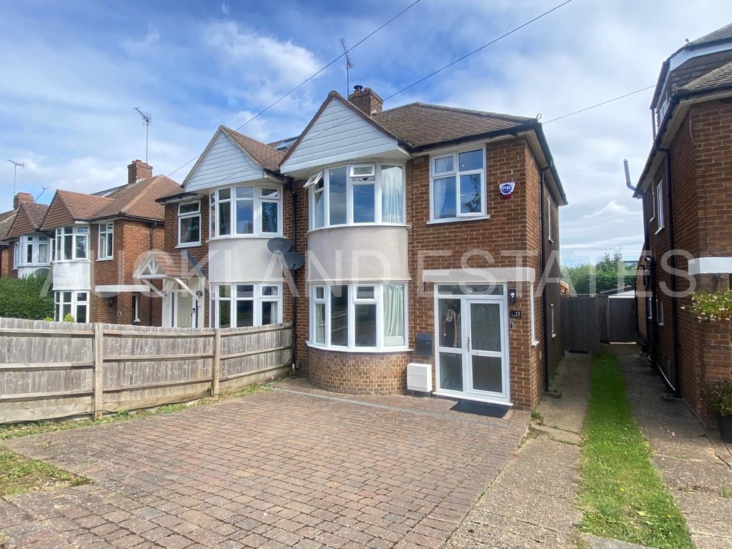 Ormesby Drive, Potters Bar, EN6 3EA