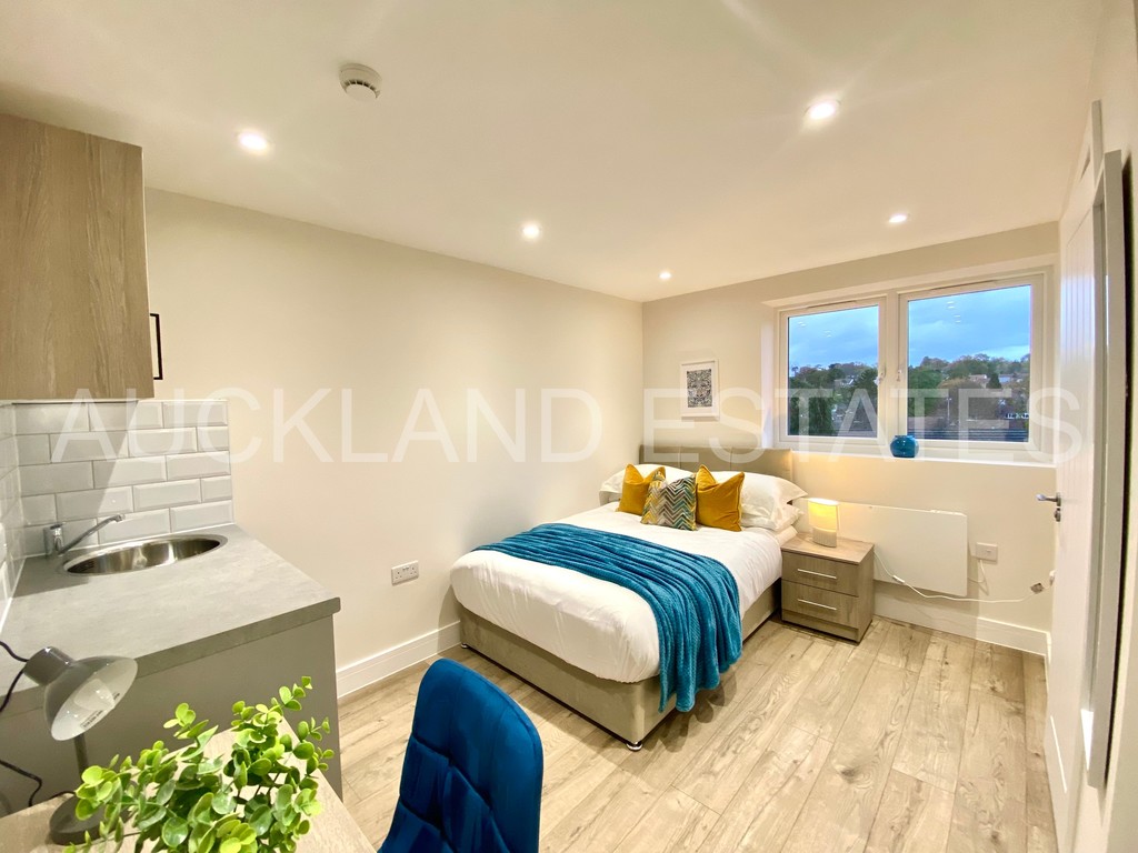 Oakmere Avenue, Potters Bar, EN6 5EF