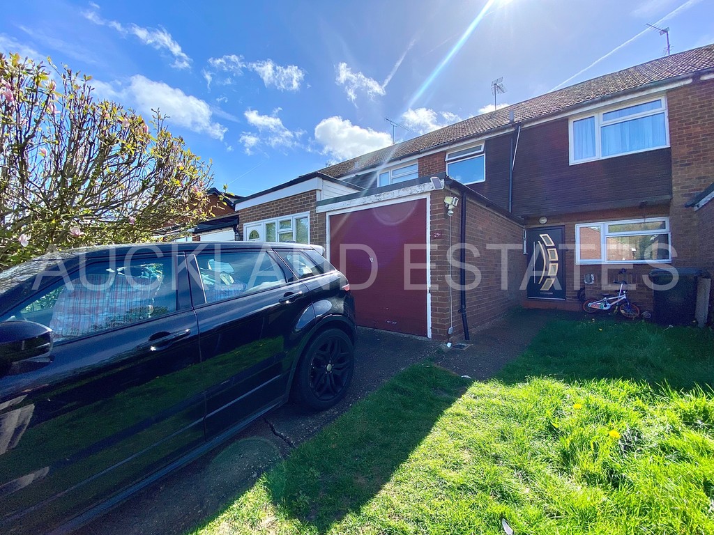 Far End, Hatfield, AL10 8TG