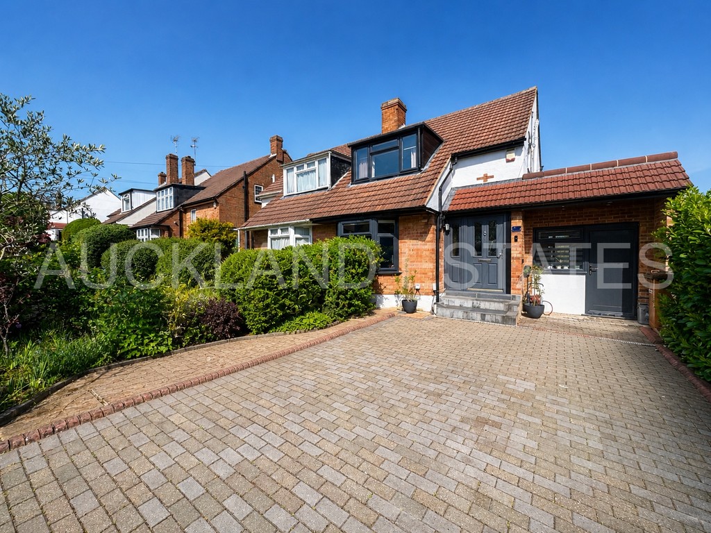 Tempest Avenue, Potters Bar, EN6 5LA