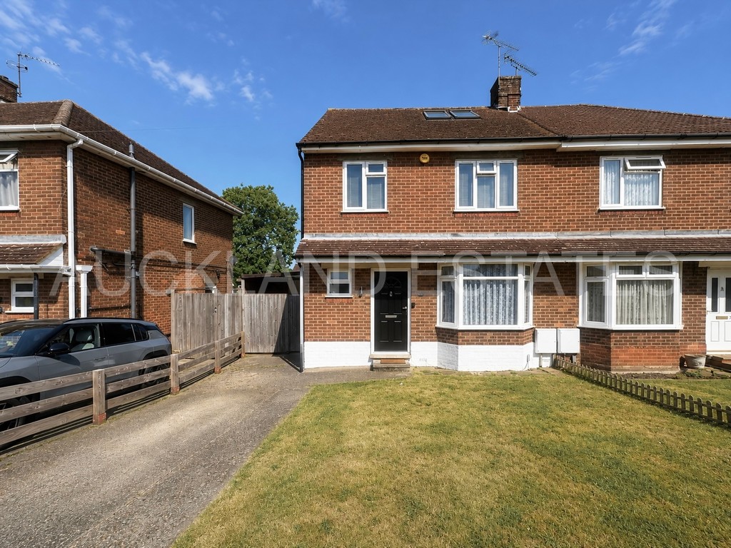 Cranborne Crescent, Potters Bar, EN6 3AE
