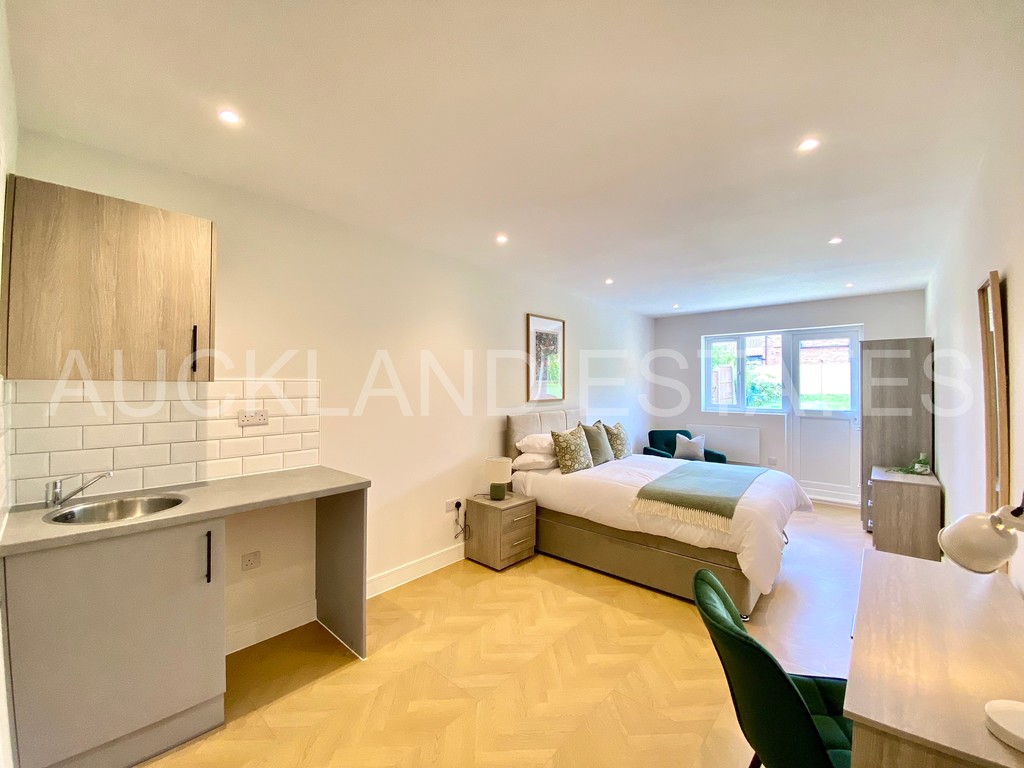 31, Tempest Avenue, Potters Bar, EN6 5JU
