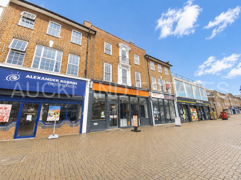 Darkes Lane, Potters Bar, EN6 1BW