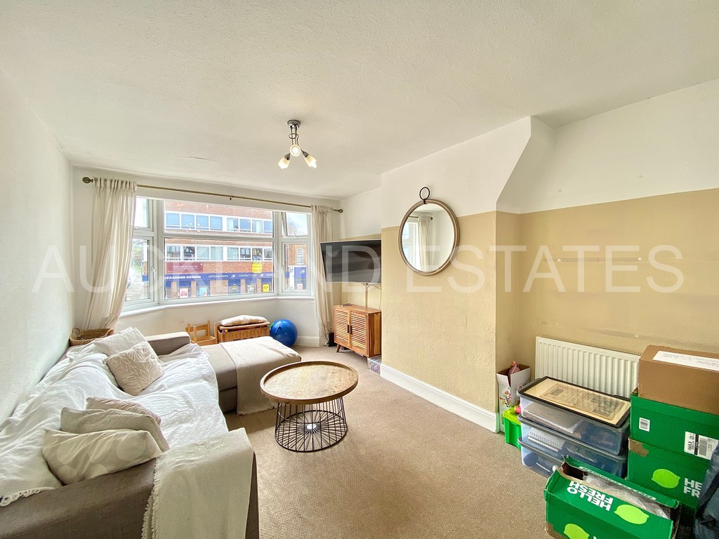 Darkes Lane, Potters Bar, EN6 1AF