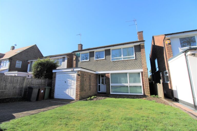 Hatfield Road, Potters Bar, EN6 1HX