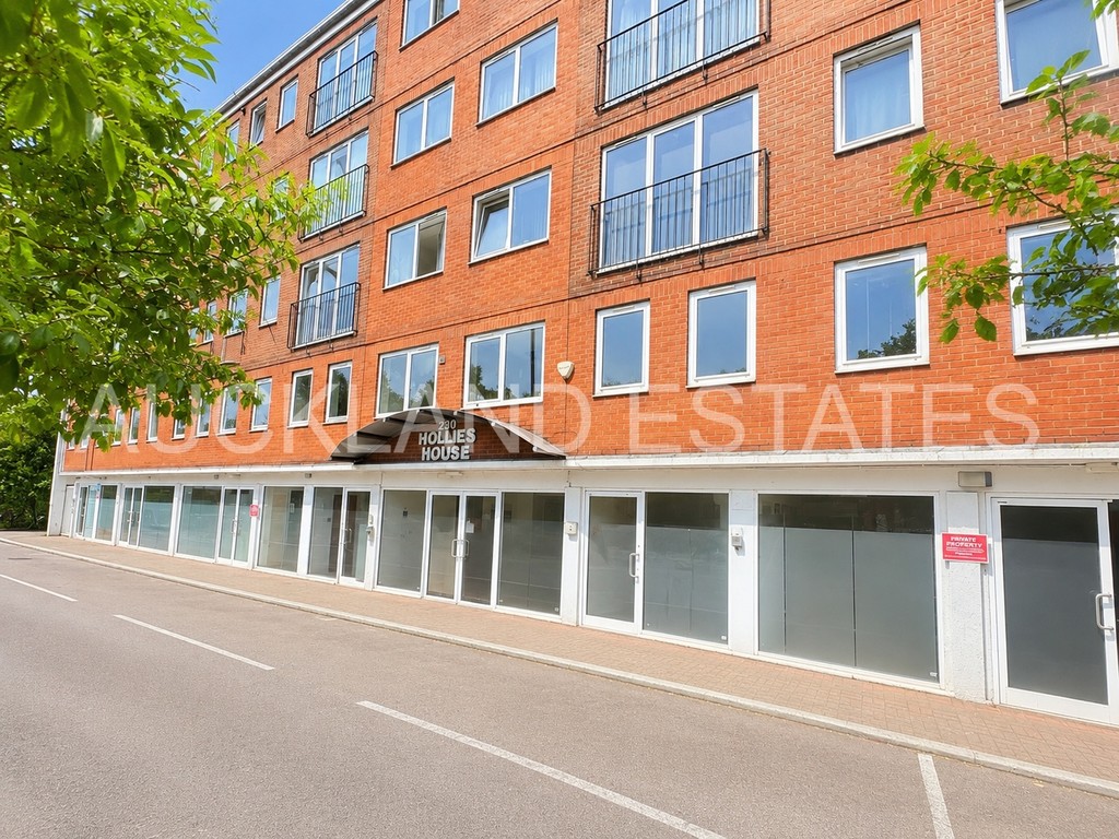 High Street, Potters Bar, EN6 5BL
