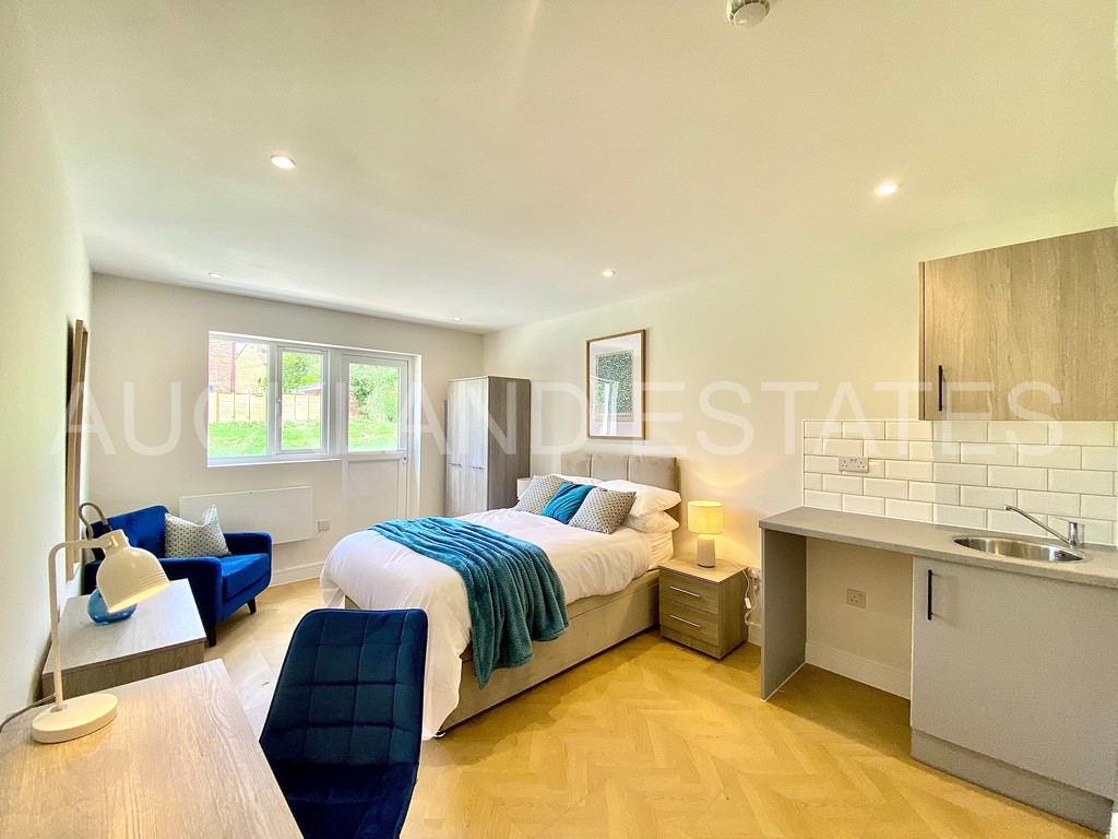 31, Tempest Avenue, Potters Bar, EN6 5JU