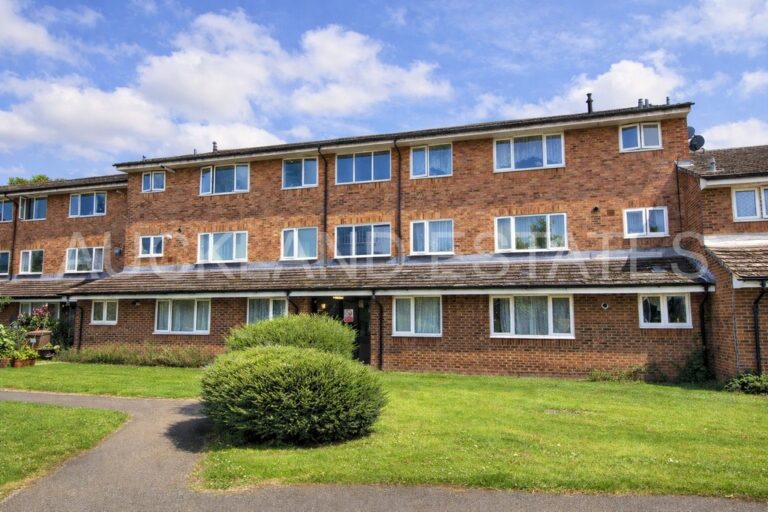 Russett Wood, Welwyn Garden City, AL7 2HQ