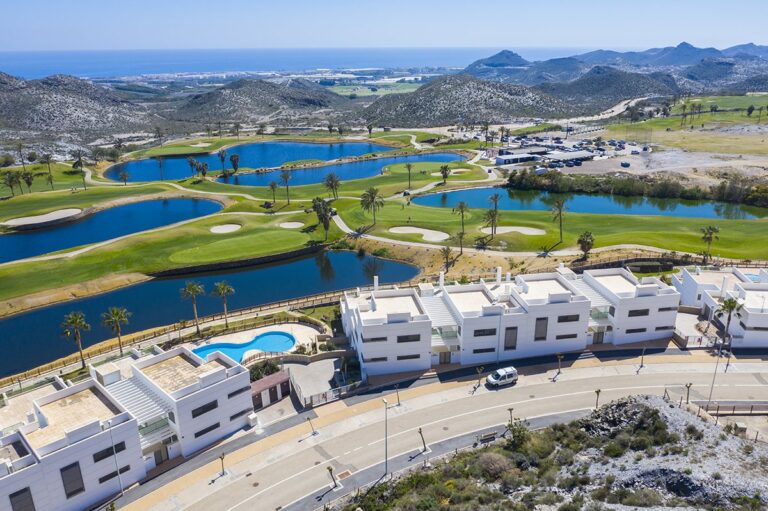 New Build Golf & Sea View Apartments in Almeria
