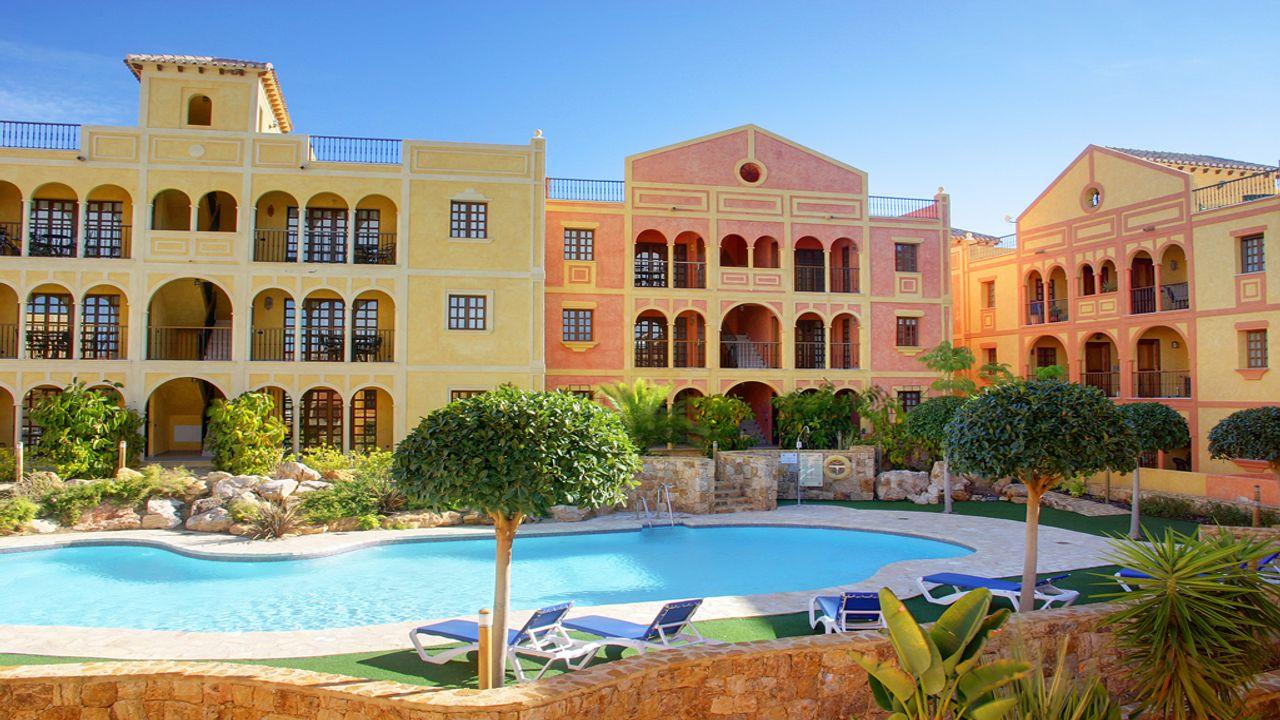 St Helena – 3 Bed, 2 Bath Apartments – Desert Springs Resort – Almeria