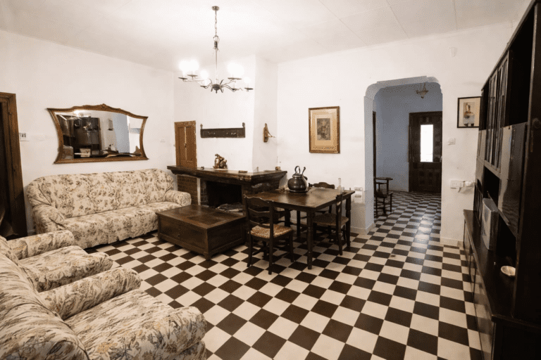 ? Detached Country Villa for Sale in Gea y Truyols â Spacious Plot Near Murcia City