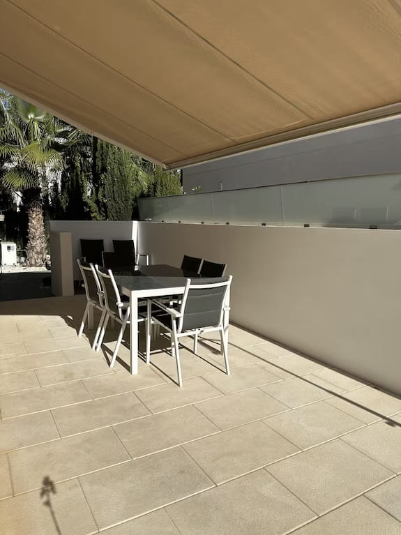 Luxury Villa for Sale in Mil Palmeras, Orihuela Costa