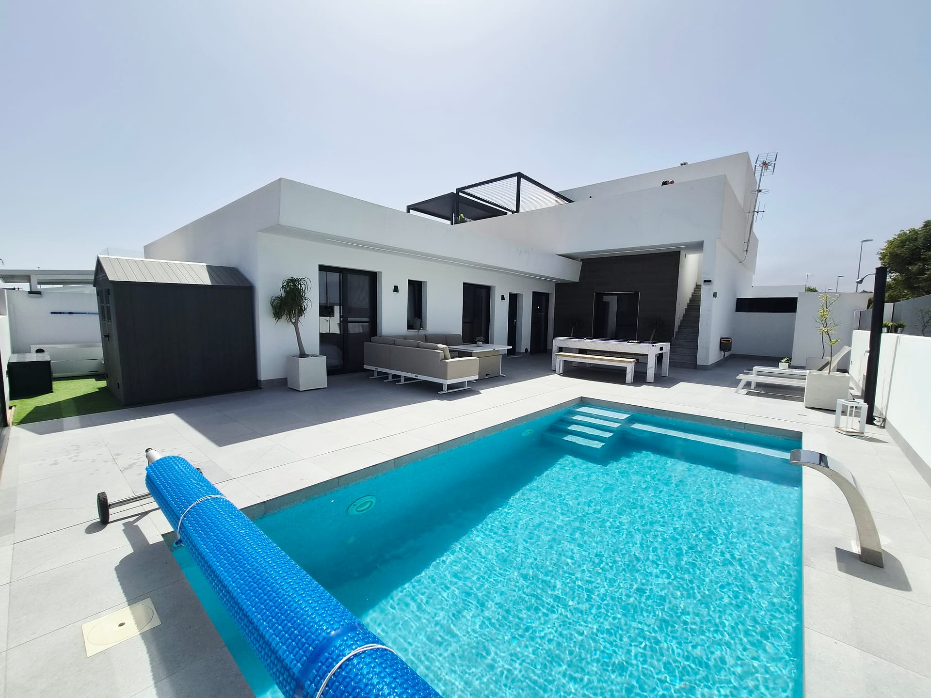 3 Bedroom Serendipia Villa for Sale in RoldÃ¡n with Heated Pool, Solarium & Hot Tub