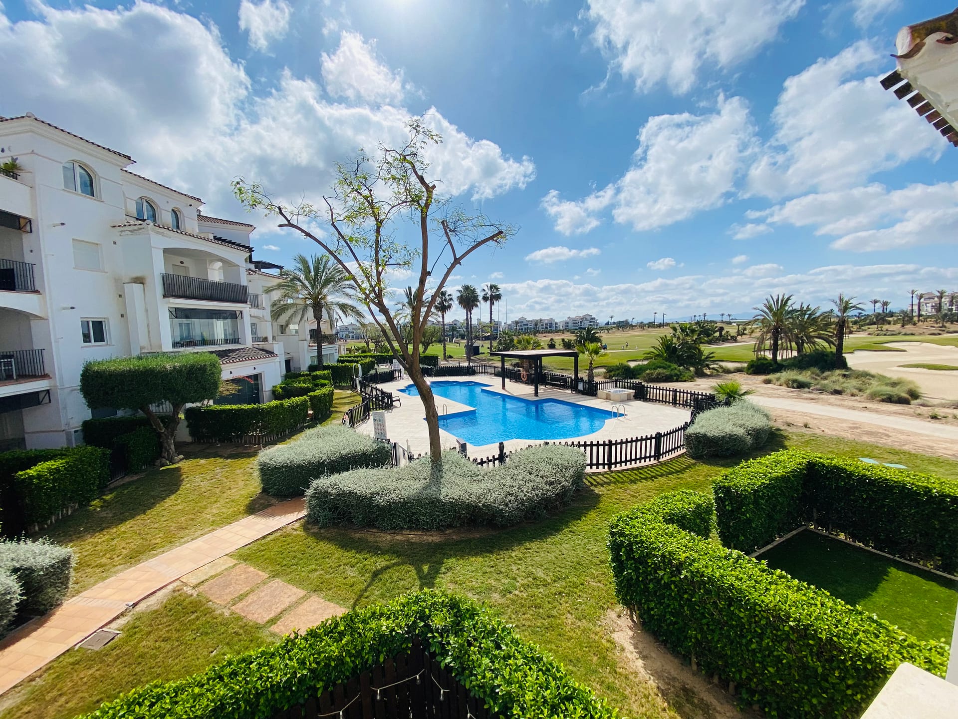 2 Bed, 1 Bath Apartment with Pool & Golf Views – La Torre Golf Resort, Murcia