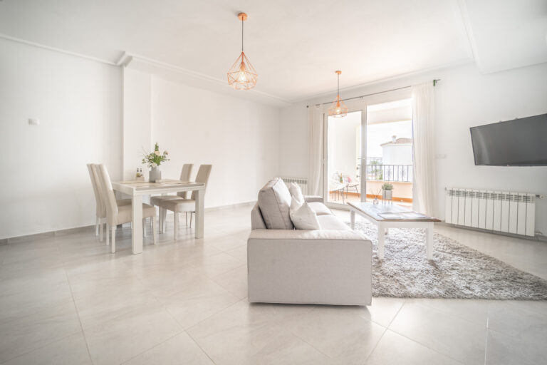 Charming 1 Bedroom, 1 Bathroom Penthouse Apartment – La Torre Golf Resort.