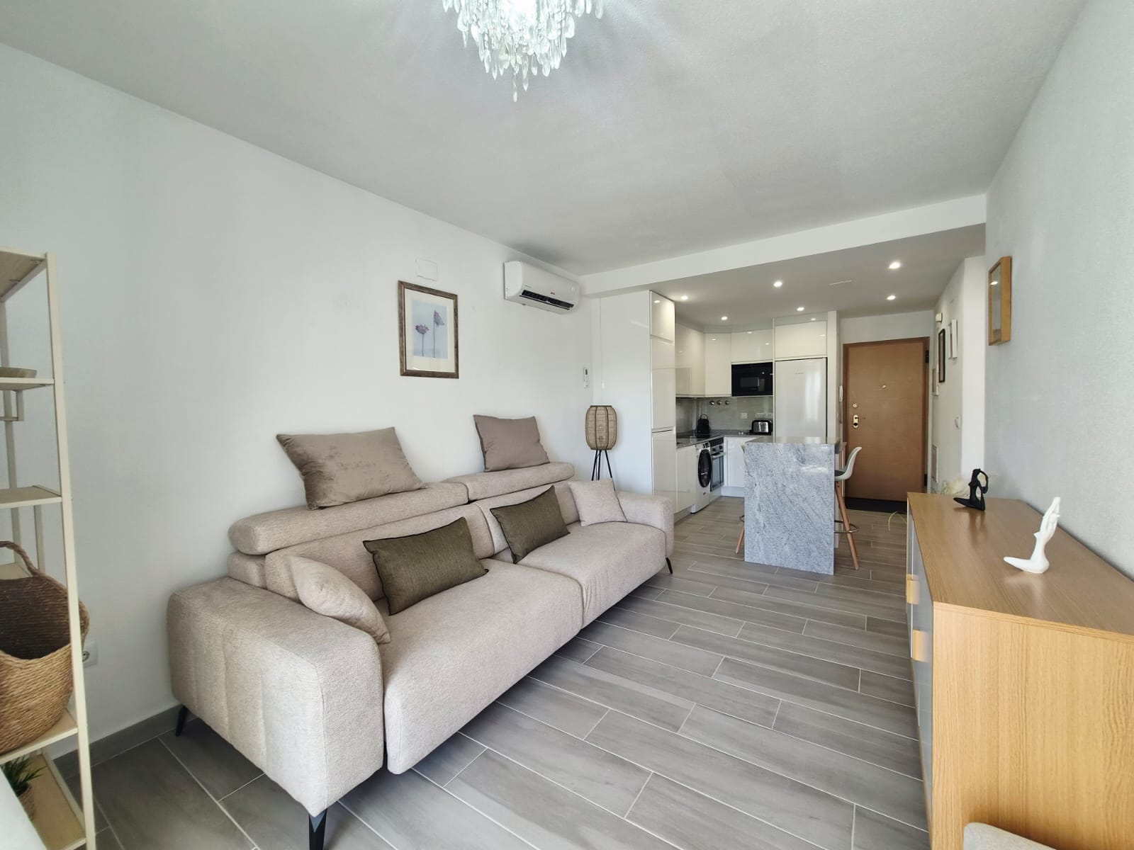 Renovated 2 Bedroom Ground Floor Apartment for Sale in Terrazas de la Torre Golf Resort â Direct Pool Access